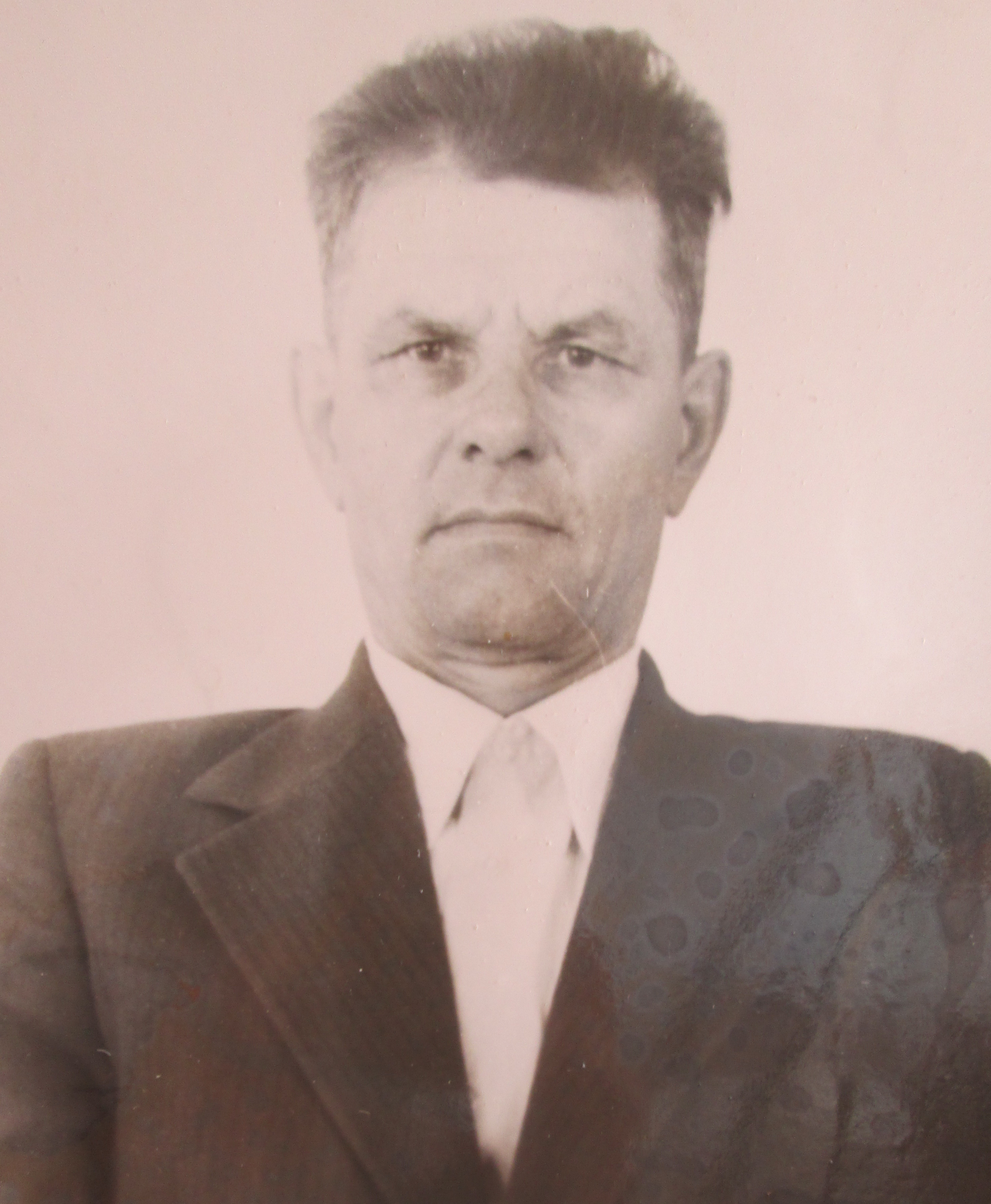 Бахарев   Григорий    Трофимович