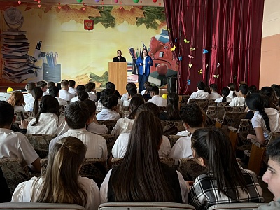 Белореченские полицейские провели со школьниками беседу о профилактике правонарушений и преступлений в молодёжной среде