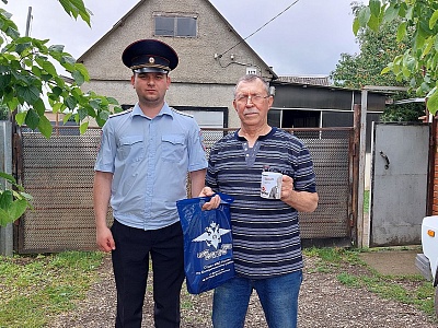 «Шурши купюрами правильно»- под такой эгидой правоохранители провели встречу с жителями Рязанского сельского поселения в Белореченске