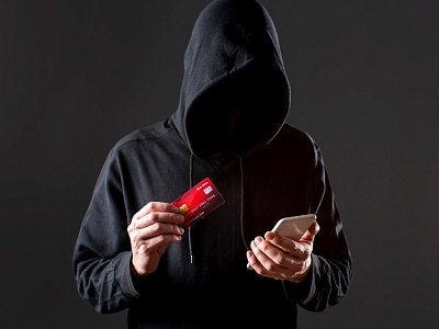 Пенсионерка из Белореченска лишилась около миллиона рублей поверив псевдосиловику