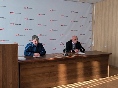 Заместителем Белореченского транспортного прокурора проведена встреча с трудовым коллективом Моторвагонного депо Белореченская и личный прием работников предприятия