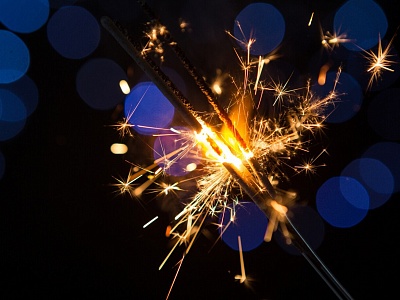 Роспотребнадзор обращает внимание на правила покупки и эксплуатации пиротехнических изделий